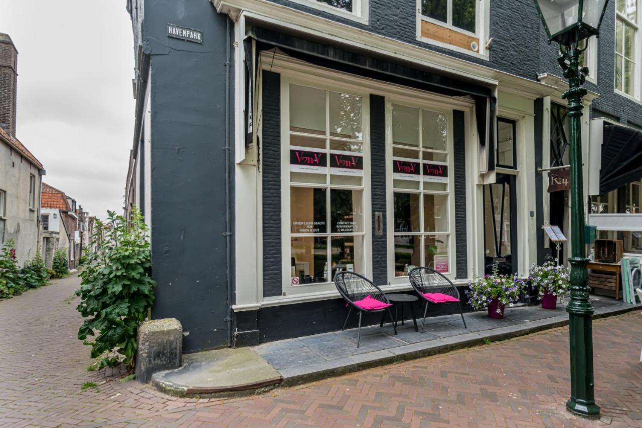 Slapen Bij Van-V Zierikzee Esterno foto