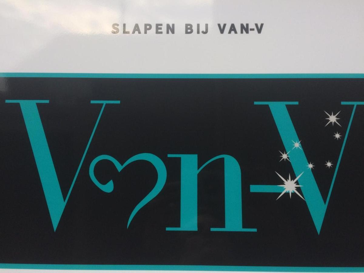 Slapen Bij Van-V Zierikzee Esterno foto