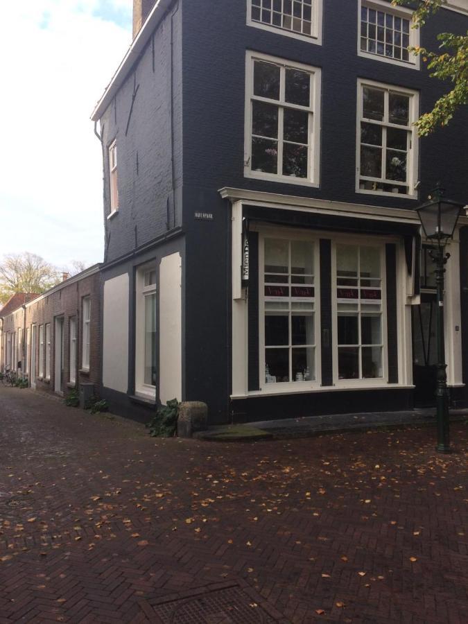 Slapen Bij Van-V Zierikzee Esterno foto