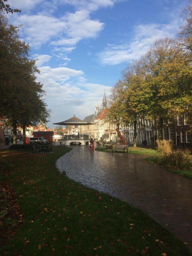 Slapen Bij Van-V Zierikzee Esterno foto